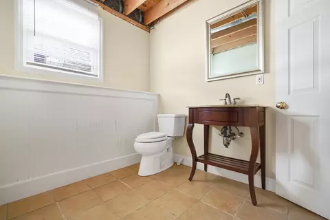50 Berlin St, Fall River, MA 02720 photo 26