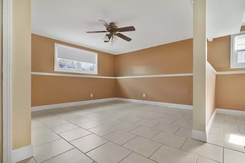 50 Berlin St, Fall River, MA 02720 photo 32
