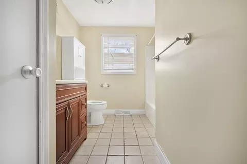 50 Berlin St, Fall River, MA 02720 photo 14