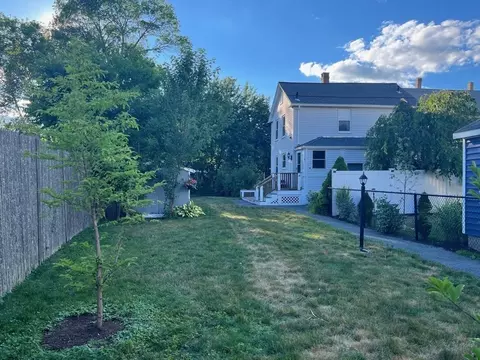 Exterior - 14 E Collins St, Salem, MA 01970 photo 6 of 10