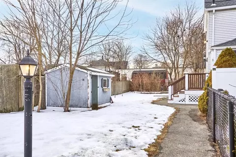 Exterior - 14 E Collins St, Salem, MA 01970 photo 5 of 10