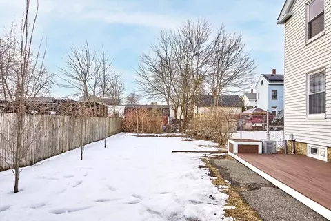 Exterior - 14 E Collins St, Salem, MA 01970 photo 4 of 10
