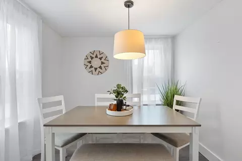 Dining - 14 E Collins St, Salem, MA 01970 photo 1 of 2