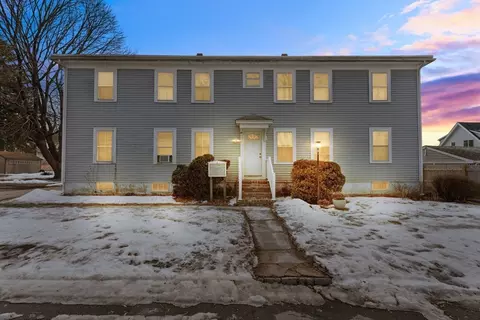 5 Agawam St, Taunton, MA 02780