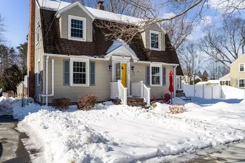 144 Gillette Ave, Springfield, MA 01118 photo 3