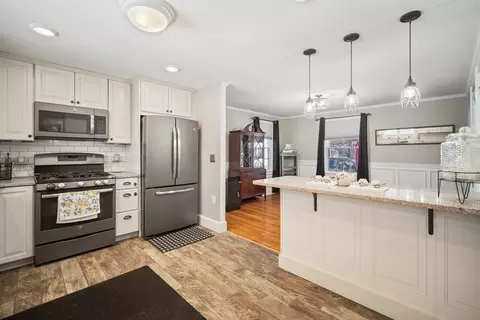 144 Gillette Ave, Springfield, MA 01118 photo 11