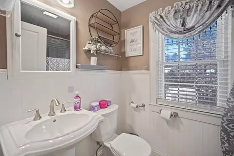 144 Gillette Ave, Springfield, MA 01118 photo 26