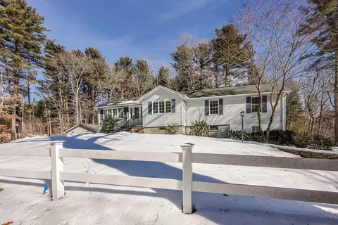 130 Mill St, Foxboro, MA 02035