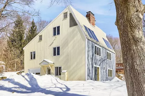 76 Tahattawan Rd, Littleton, MA 01460