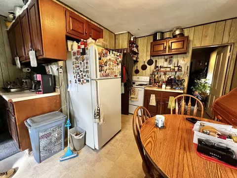 30-32 Parker St, Springfield, MA 01151 photo 9