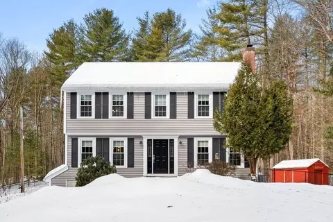 36 Boynton St, Pepperell, MA 01463