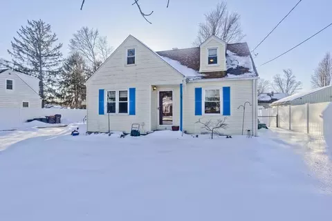 19 Brookline Ave, Feeding Hills, MA 01030