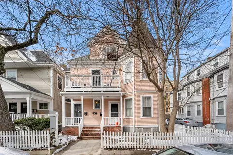 8 Leonard Ave #2, Cambridge, MA 02139