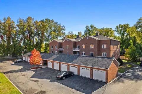 7 Conant Rd #20, Winchester, MA 01890