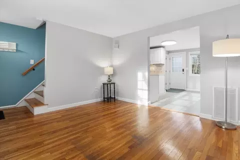 102 Hooper Rd #102, Dedham, MA 02026 photo 4