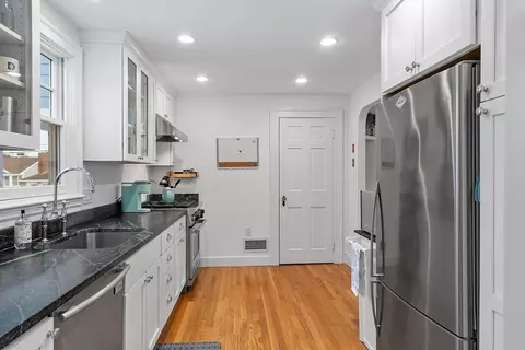 34 Rose Ave, Marblehead, MA 01945 photo 16