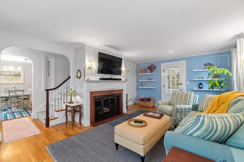 34 Rose Ave, Marblehead, MA 01945 photo 6