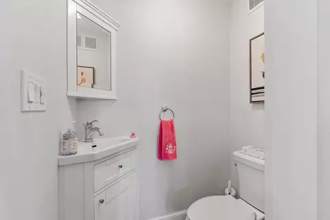 34 Rose Ave, Marblehead, MA 01945 photo 8
