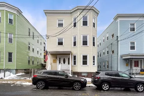 83 Marion St, Somerville, MA 02143