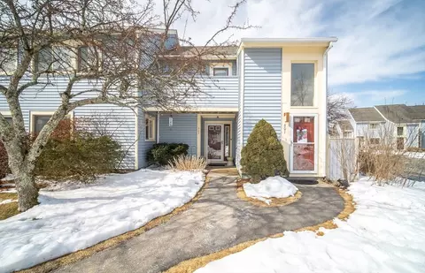 603 Nassau Dr #603, Springfield, MA 01129