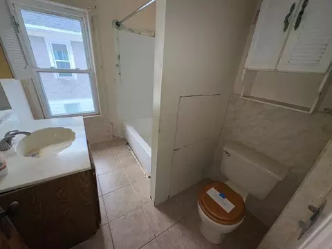 615 White St, Springfield, MA 01108 photo 12
