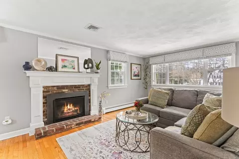 598 Common St, Walpole, MA 02081 photo 25