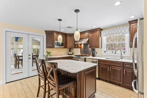 598 Common St, Walpole, MA 02081 photo 13