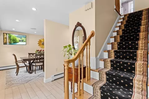 598 Common St, Walpole, MA 02081 photo 8