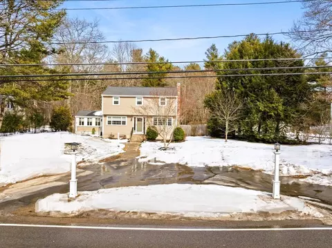 598 Common St, Walpole, MA 02081 photo 4