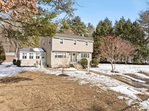 598 Common St, Walpole, MA 02081 photo 2
