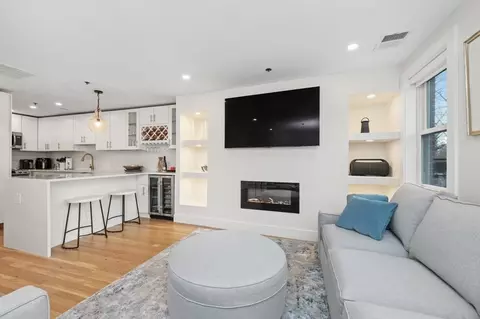 19 Main St #C, Boston, MA 02129