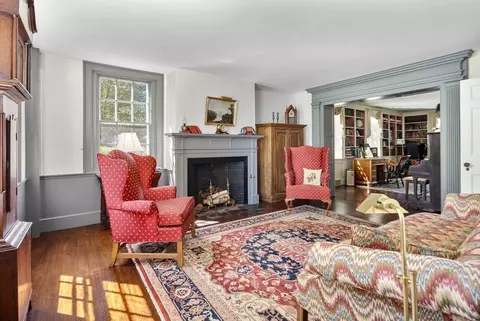 Living - 727 Main St, Hingham, MA 02043 photo 3 of 4