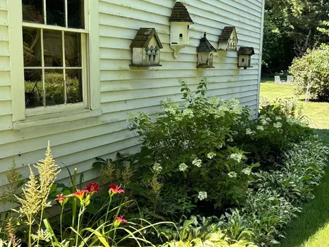 Exterior - 727 Main St, Hingham, MA 02043 photo 11 of 15