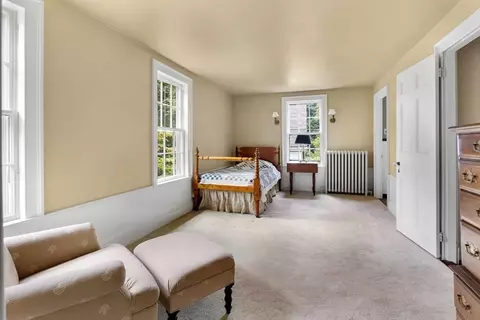 Bedroom - 727 Main St, Hingham, MA 02043 photo 4 of 5