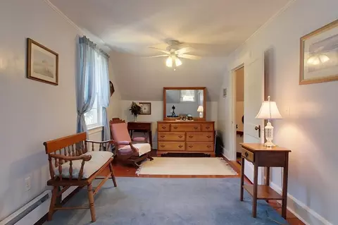 Bedroom - 6 Smith St, Townsend, MA 01469 photo 4 of 4