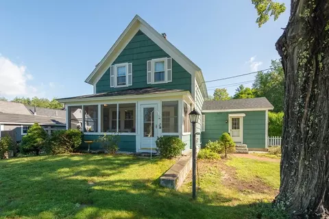 Exterior - 6 Smith St, Townsend, MA 01469 photo 4 of 7