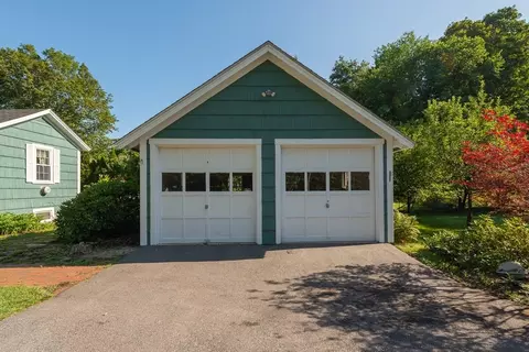Exterior - 6 Smith St, Townsend, MA 01469 photo 5 of 7