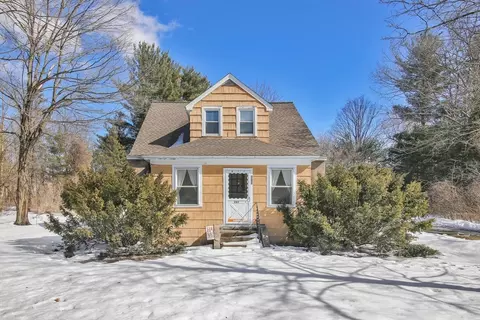 267 Lockhouse Rd, Westfield, MA 01085