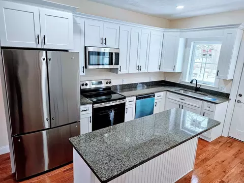 2 Linden St #B, Spencer, MA 01562
