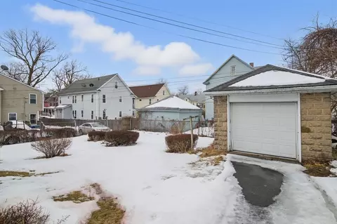 Exterior - 136 Albemarle St, Springfield, MA 01109 photo 3 of 4