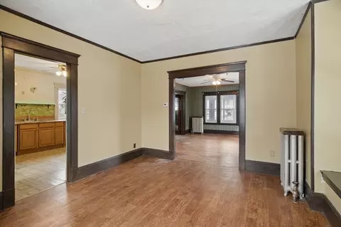 Living - 136 Albemarle St, Springfield, MA 01109 photo 5 of 7