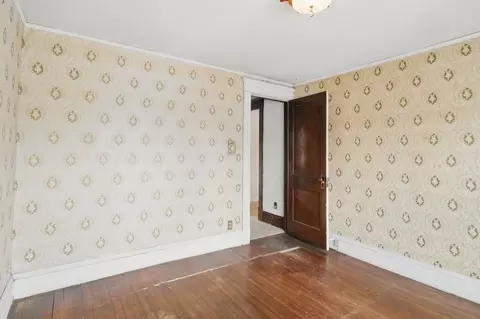 Bedroom - 136 Albemarle St, Springfield, MA 01109 photo 3 of 4