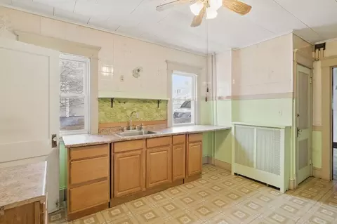 Kitchen - 136 Albemarle St, Springfield, MA 01109 photo 2 of 2