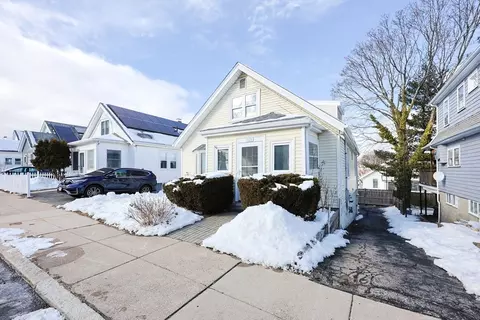 125 Brayton Rd, Boston, MA 02135