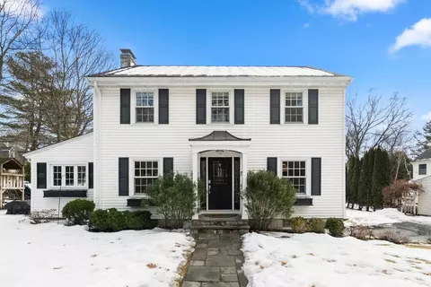 11 Maurice Rd, Wellesley, MA 02482