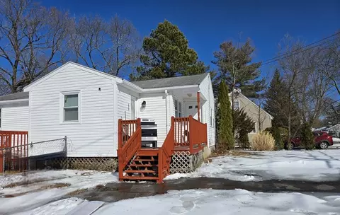 239 Hillberg Ave, Brockton, MA 02301