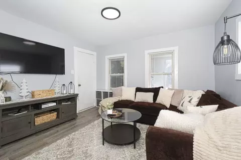 21 Orient St, Worcester, MA 01604 photo 15