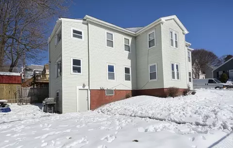 21 Orient St, Worcester, MA 01604 photo 4