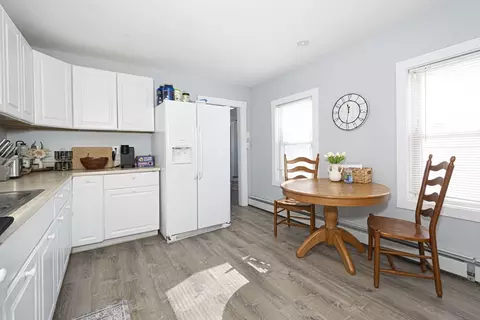 21 Orient St, Worcester, MA 01604 photo 7