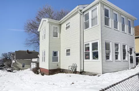 21 Orient St, Worcester, MA 01604